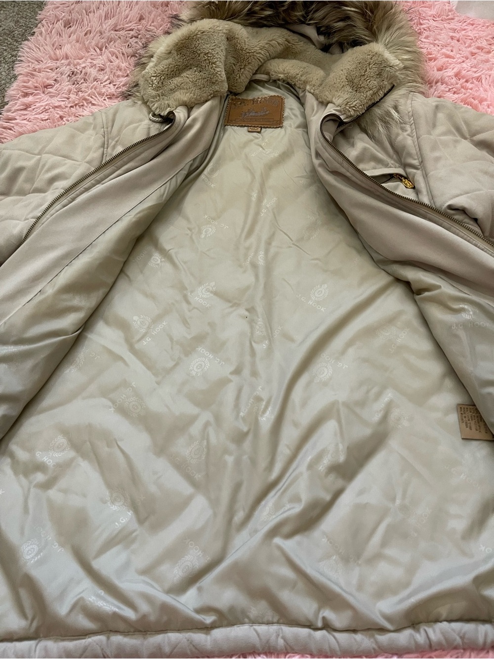 J.G. Hook Quilted Coat Womens Faux Fur Hood Beige Jacket Vintage Gold Hardware - Picture 7 of 10